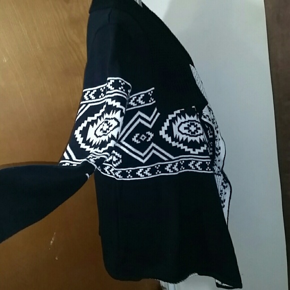 Retro Threads (Large) - Picture 5 of 7